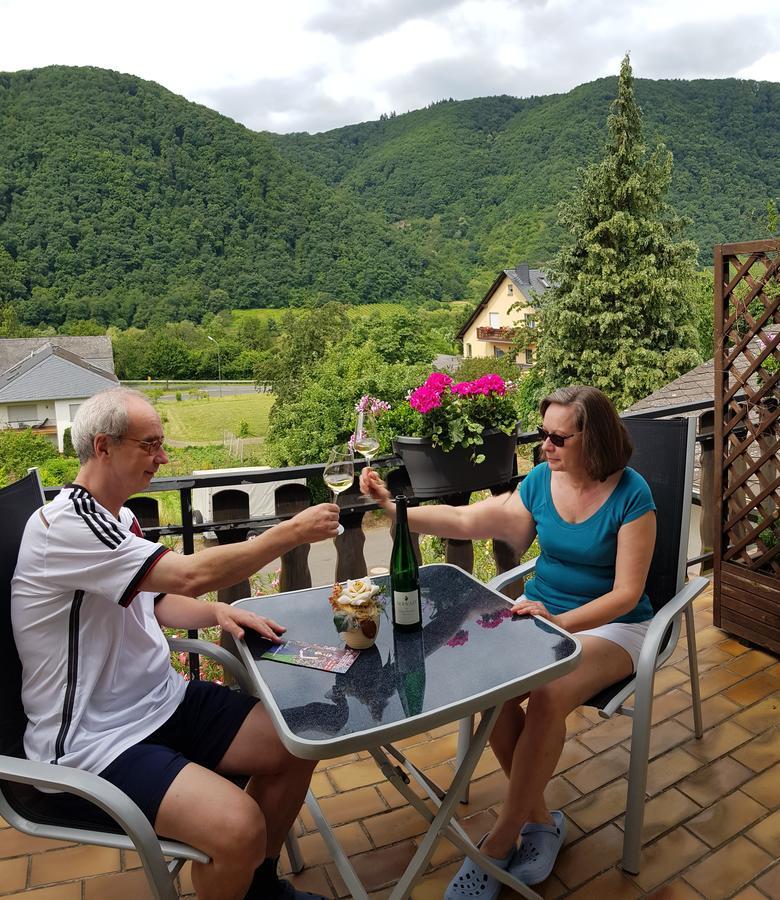 Weingut Erich Serwazi 梅塞尼希 外观 照片